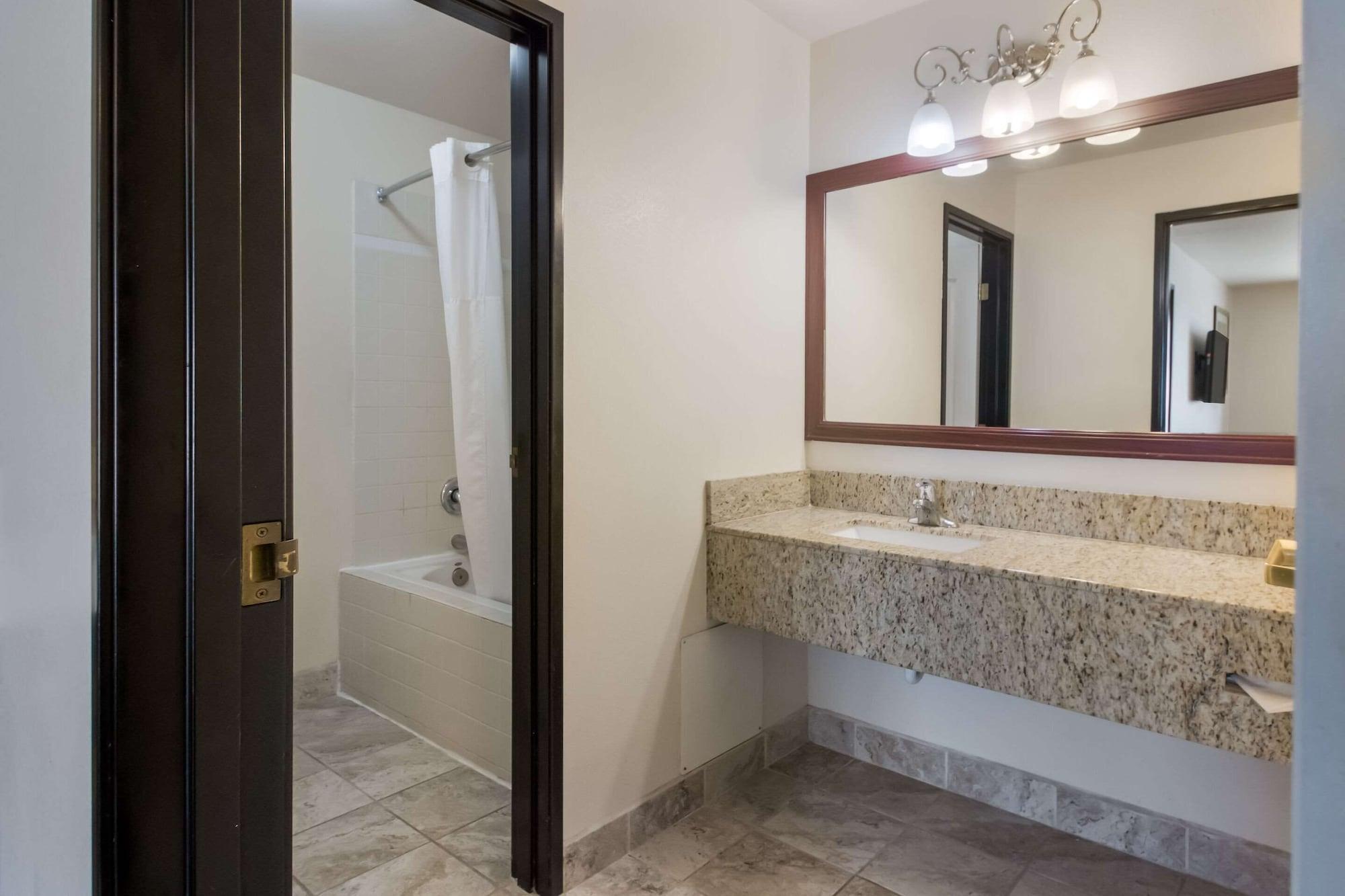 Quality Inn & Suites Airport West Salt Lake City Zewnętrze zdjęcie